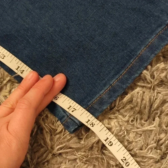 GLORIA Vanderbilt Amanda Capri with built-in slimming panel - Picture 9 of 11